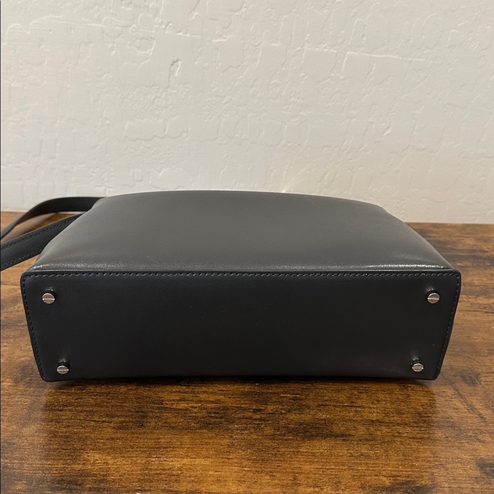 Toteme T-Lock Convertible Leather Clutch SHARK - Picture 4 of 11